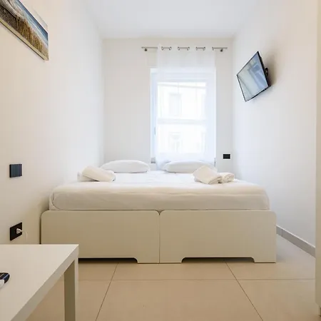 Apartamento Via Niccolo Tommaseo 4 - 3 *
