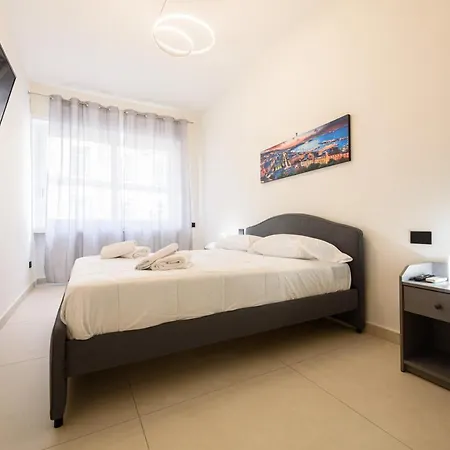 Via Niccolo Tommaseo 4 - 3 Apartman